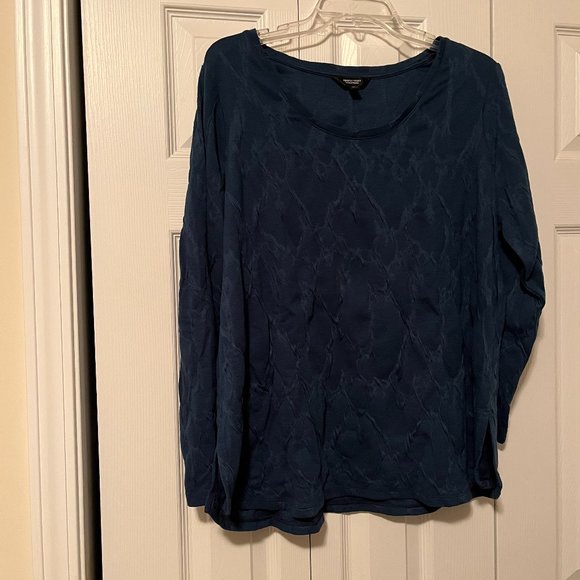 Vera Wang Tops - Shirt